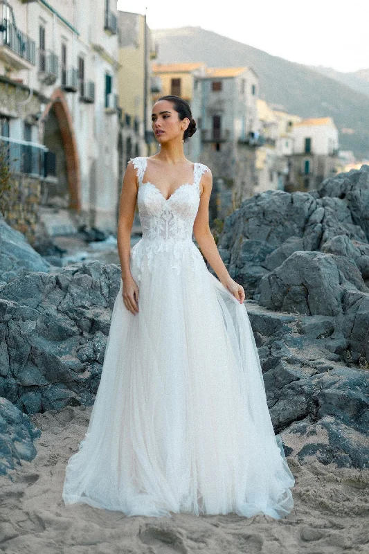 Wilderly Bride | Carli F213 | Size 16