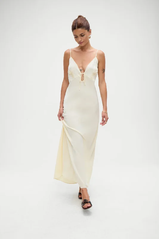 Beauty Maxi Dress - Macadamia