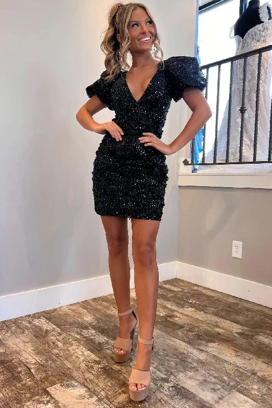 Black Sequin V-Neck Short Sleeve Homecoming Dress