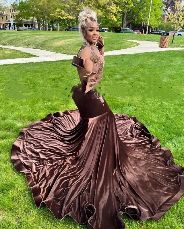 chocolate-prom-dresses-for-women-2024-diamond-velvet-mermaid-party-gowns-sheer-neck-vestidos-de-fiesta